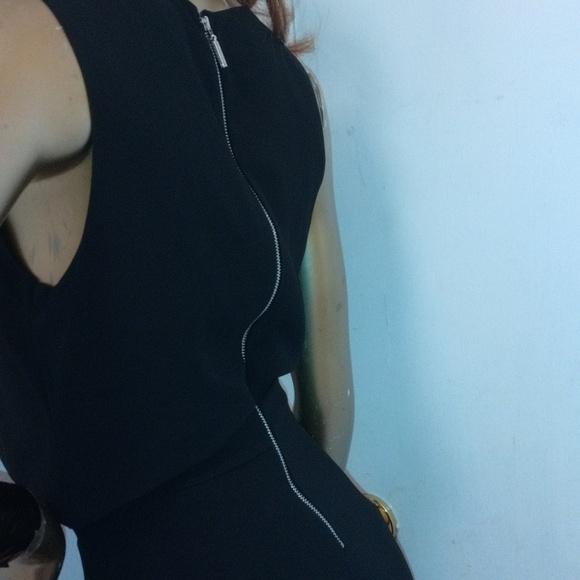 Guess This dress is a one piece with silver belt. It's A Nice Fashionable Slip - Picture 13 of 16